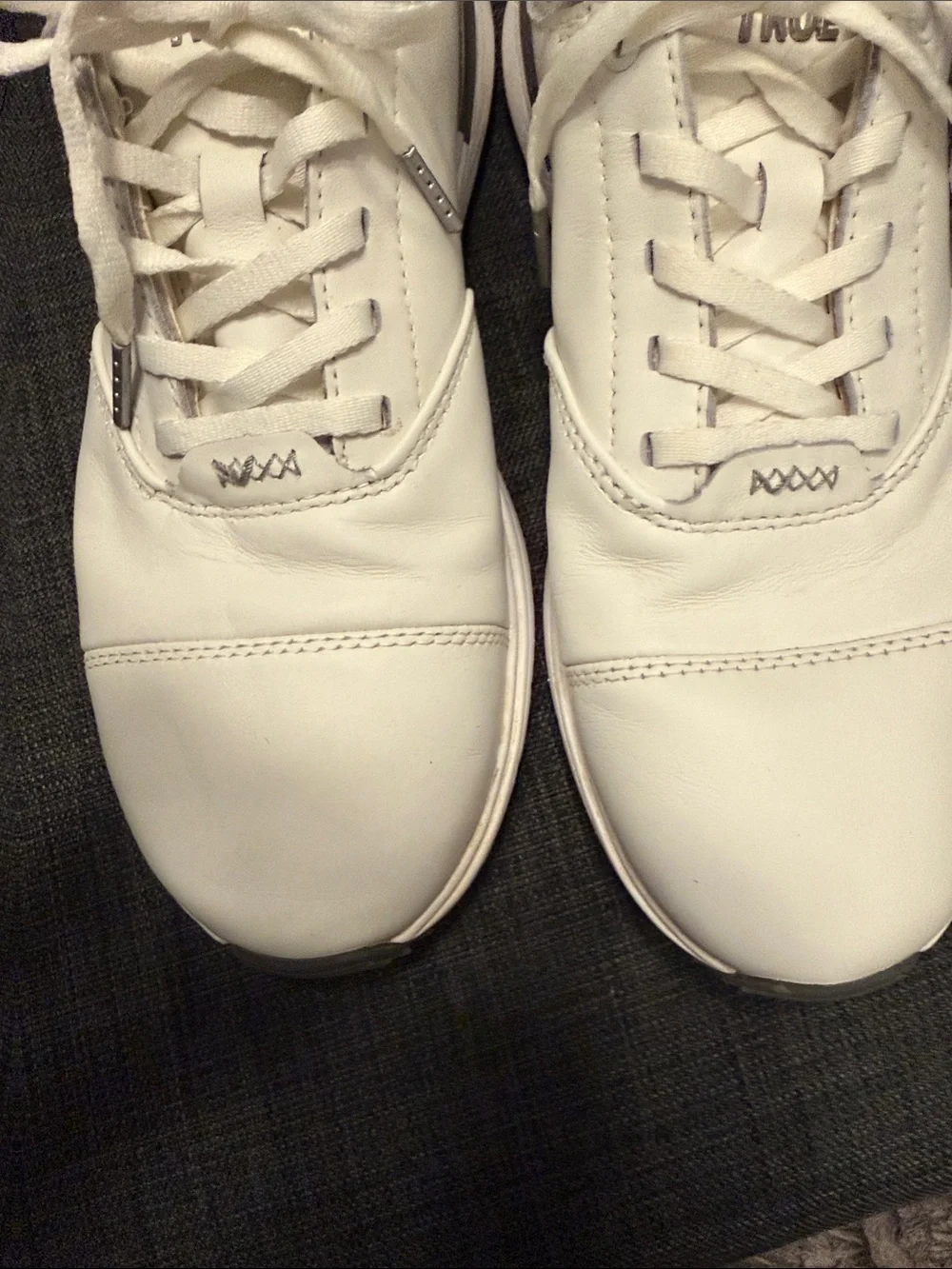 White Men’s Leather Lace-Up Golf Shoes